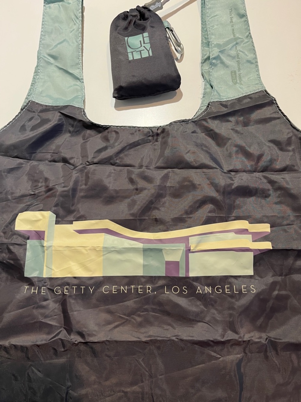 Chico Bag x The Getty Center Set of 2 Reusable Tote Bags w/Carabiners - Picture 4 of 7